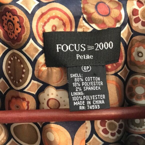 Focus 2000 Petite Denim Blazer - Size 6P - Picture 5 of 7